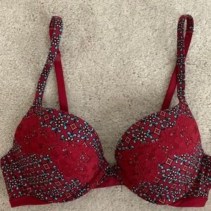 Victoria’s Secret Body by Victoria Push-Up Bra